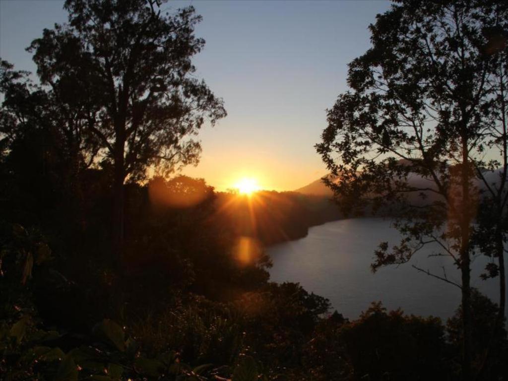 Bukit Kembar Ecotourism Hotel Gitgit Kültér fotó